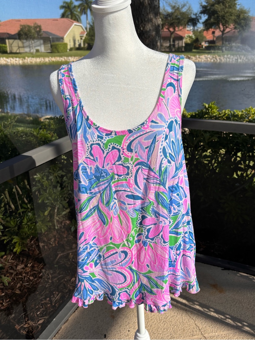 Lilly Pulitzer Women's Pink Floral Tank Top - Vibrant Summer Print Size Medium